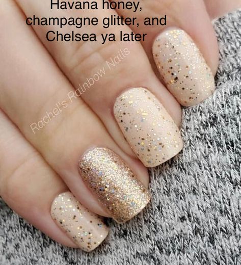 Funny Nails, Champagne Nails, Nail Color Combos, Beige Nails, Colorful Nail Designs, Nagel Inspo, New Year's Nails, Glitter Nail, Color Street Nails