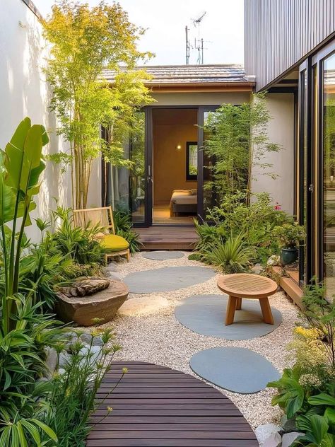 Facebook Small Lawn Landscaping, Urban Courtyard Garden, Small Home With Garden, Garden With Shed Layout, Small Indoor Courtyard, No Grass Garden Ideas, Pocket Garden Ideas, Townhome Garden, Small Garden Courtyard