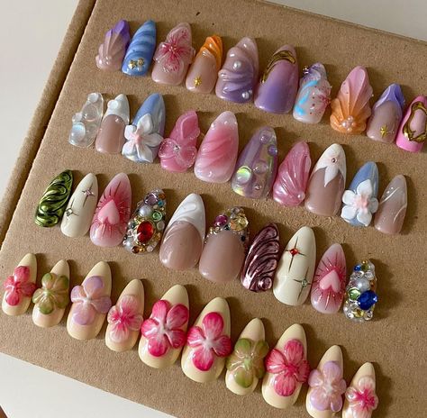 Nail Ideas Chrome, Vacation Nails Summer, Nails Vacation, Acrylics Nails, Nails March, Nails Floral, Nails Flowers, Flowers Nails, March Nails