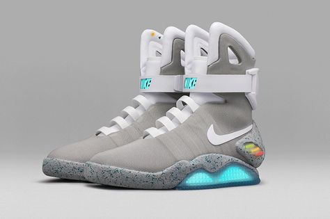 Back To The Future Shoes, Most Expensive Shoes, Fab Five, Led Shoes, Dr Shoes, New Nike Shoes, Expensive Shoes, Marty Mcfly, Glow In Dark