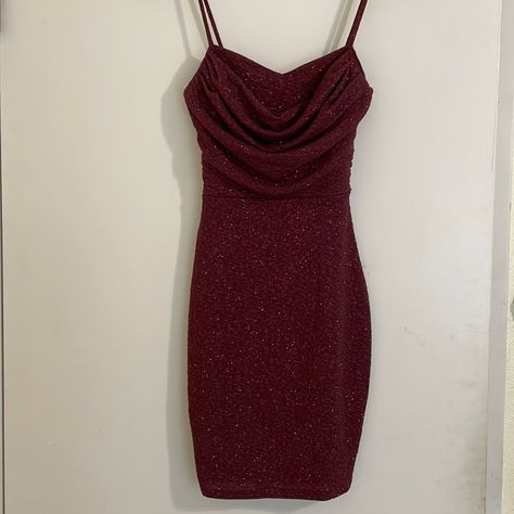 Red Sparkly Mini Dress -Size: Xs -Good Condition -Brand New With Tags Red Sparkle Hoco Dress, Hoco Dresses Dark Red, Summer 2016 Outfits, Dark Red Hoco Dress, Lock Costume, Red Silk Dress Short, Dark Red Homecoming Dresses, Dark Red Cocktail Dress, Maroon Theme