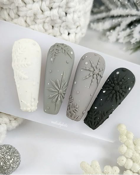 Sweater Nail Christmas, Glossy Sweater Nails, Icecicle Nails, Winter Holiday Nails 2023, Winter Nails2023, Glitter Sweater Nails, Nails Efecto Sueter, Sweater Pattern Nails, Sweater Print Nails