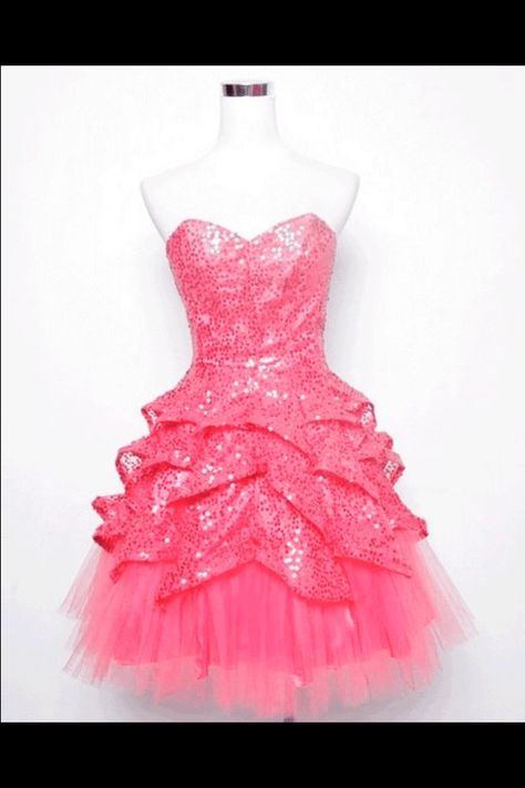 Strapless glitzy sparkly dress! :) Hologram Dress, Pink Sparkly Dress, Little Pink Dress, Tout Rose, Vintage Prom, Pink Sparkly, Sparkly Dress, Everything Pink, Fairy Dress