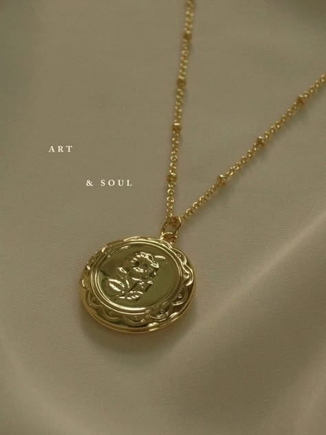 Gabi The Label, Gold Locket, Jewelry Lookbook, Girly Jewelry, Jewelry Inspo, Dream Jewelry, Locket Necklace, Pretty Jewellery, Gold Plated Jewelry