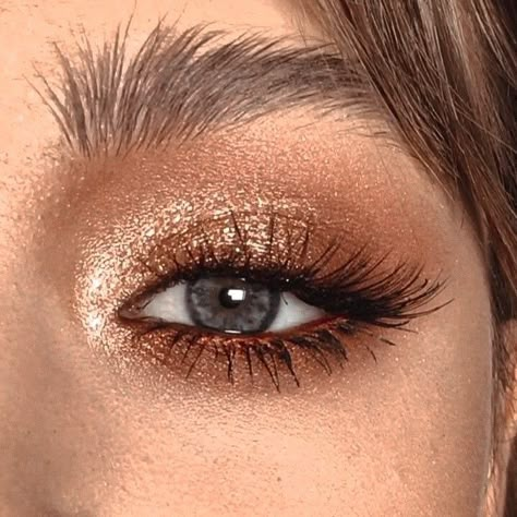 Brown Shimmer Eyeshadow Look, Golden Makeup Look For Brown Eyes, Libra Princess, Elegant Bridal Makeup, Bridal Makeup Inspiration, Golden Eyeshadow, Skincare Favorites, Bridal Makeup Ideas, Make Up Gold