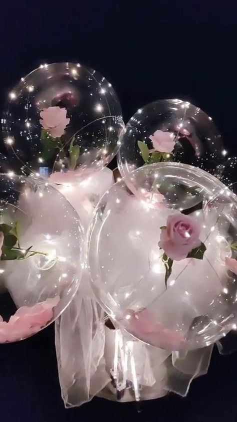 DIY Flowers In A Balloon Led Balloons, Diy Balloon Decorations, Seni Dan Kraf, Diy Balloon, Birthday Balloon Decorations, Sweet 16 Ideas, Diy Birthday Decorations, Balloon Gift, Balloon Flowers