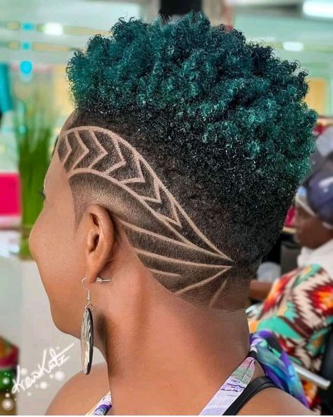 Mohawk Designs For Women, Bald Fade Designs, Women’s Haircut Designs, Hair Fade Designs, Short Hair Designs For Women, Haircut Designs For Women Black, Female Haircut Designs, Shaved Side Designs, Designs In Hair