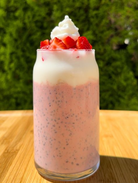 Strawberries and Cream Smoothie — Zen Basil | Organic Basil Seeds | High Fiber Superfoods Strawberries And Cream Smoothie, Sliced Strawberries, Basil Seeds, Whip Cream, Breakfast Breads, Breakfast Dessert, High Fiber, Pudding Recipes, Food Reviews