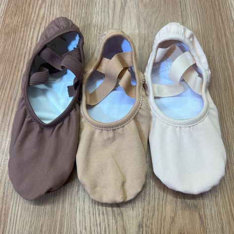 Canvas Hanamis! 🤗 https://tightspotdancewear.com/products/hanami-ballet-shoe-canvas https://tightspotdancewear.com/products/hanami-ballet-shoe-2037-mocha https://tightspotdancewear.com/products/hanami-canvas-split-sole-ballet-shoe-2037-lsn Ballet Soft Shoes, Ballet Slipper Heels, Canvas Split Sole Ballet Shoes, Ballet Canvas Shoes, Non-slip Ballet Dance Shoes With Round Toe, Ballet Slippers, Theatre Kid, Fall Season, Dance Outfits