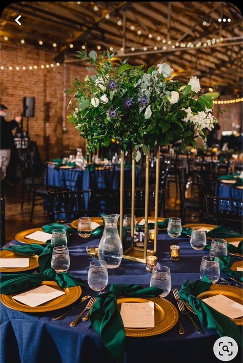 Dark Blue And Green Wedding, Green Wedding Themes, Emerald Wedding Decor, Blue And Green Wedding, Wedding Themes Ideas, Royal Wedding Themes, Emerald Wedding Colors, Emerald Green Wedding Theme, Forest Green Wedding