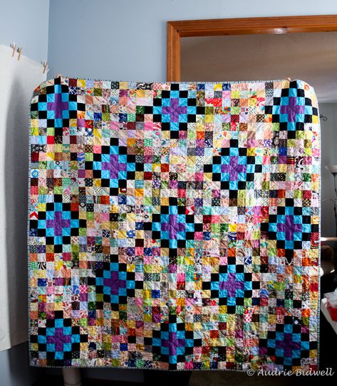 Scrap Vomit Quilt Tutorial, Crumb Quilts, Tiled Quilt, Crumb Quilt, Postage Stamp Quilt, Quilting Blogs, Scrap Busters, Wedding Quilt, Quilt Squares