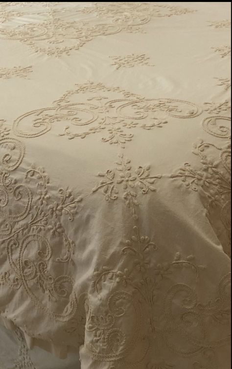 Vintage Bedsheets Aesthetic, Vintage Bedsheets, Hand Embroidered Bedspread, Embroidered Bedding, French Rococo, House Bedrooms, Elegant Bedding, Vintage Bed, Romantic Homes