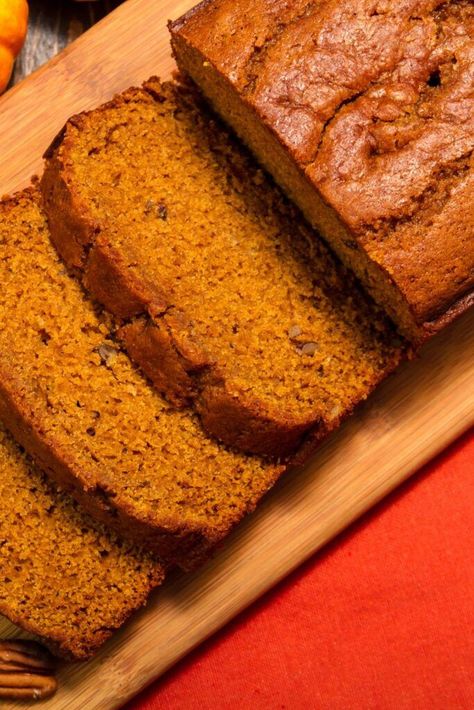 Pioneer Woman Pumpkin Bread Pumpkin Nut Bread, Honey Oatmeal Cookies, Pumpkin Gingerbread, Pumpkin Bread Easy, Moist Pumpkin Bread, Breaking Bread, Pumpkin Chocolate Chip Cookies, Pumpkin Bread Recipe, Nut Bread