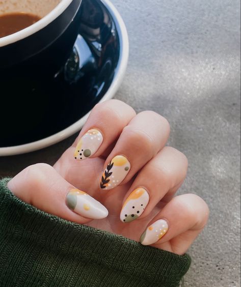 asymmetrical abstract minimal trendy earthy boho matte nail art of your (and my) dreams ✨🫶🌿 art by misty @ paixão beauty bar in Albuquerque Abstract Nails, Matte Nail Art, Dreams Art, Matte Nail, Easter Nails, Hair Skin Nails, Cute Nail Designs, Floral Nails, Nails Inspo