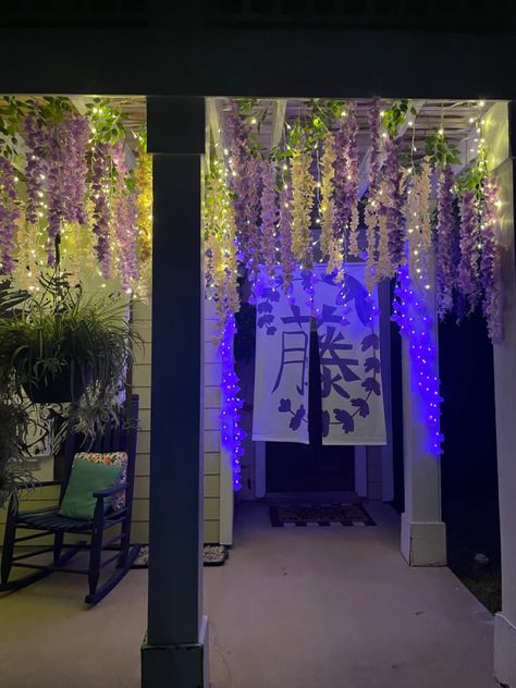 Wisteria And Paper Lanterns, Wisteria Birthday Decor, Wisteria Room Aesthetic, Wisteria Wall Decor, Wisteria Wedding Theme, Wisteria Lights, Fake Wisteria Decor Bedroom, Wisteria Ceiling Bedroom, Hanging Wisteria Decor