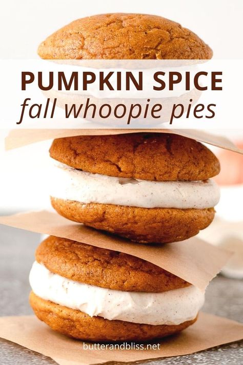 Pumpkin Whoopie Pie Recipe, Maple Cream Cheese, Whoopie Pie Recipe, Pumpkin Whoopie Pies, Pumpkin Spice Recipe, Whoopie Pie, Easy Lunch Ideas, Maple Cream, Pumpkin Recipes Dessert