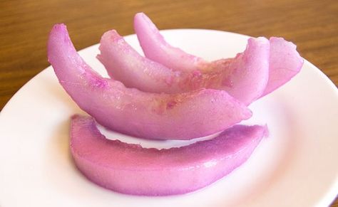 Pale Purple Melon (The Hunger Games) - going to try this with honeydew melon and fruit juice Hunger Games Food, Hunger Games Theme, Fictional Food, Hunger Games Party, Hunger Games Books, Geek Food, Savory Pastry, Games Party, Homecooked Meals