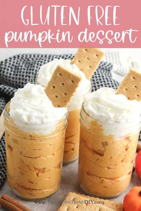 Gluten Free Pumpkin Desserts, Easy Thanksgiving Dessert Recipes, Canned Pumpkin Recipes, Pumpkin Fluff, Easy Pumpkin Dessert, Gluten Free Pumpkin Pie, Mason Jar Desserts, Dessert Hummus, Fall Recipes Pumpkin