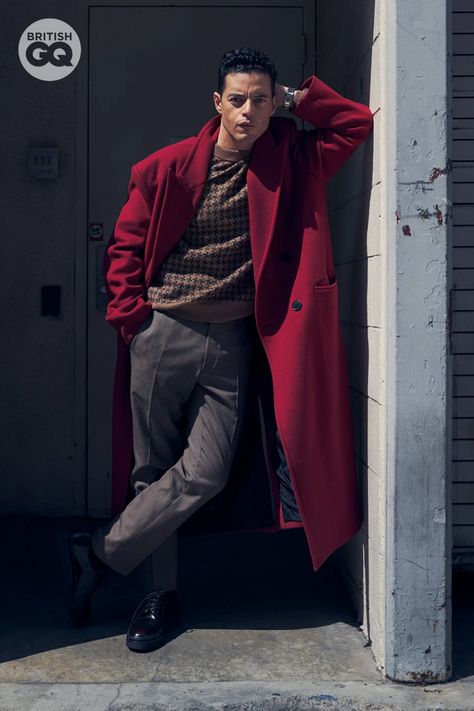 Red Coat Outfit, Celebrity Magazines, Rami Malek, Red Trench Coat, Men Stylish Dress, Red Coat, Coat Outfits, Mens Winter Fashion, Red Outfit