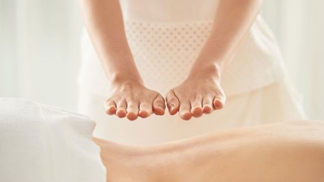 Reiki 101: Everything You Need to Know About This Energy Healing Practice - Yoga Journal Japanese Doctor, What Is Reiki, Reiki Training, Licensed Massage Therapist, Reiki Practitioner, Powerful Energy, Yoga Journal, Healing Modalities, Restorative Yoga