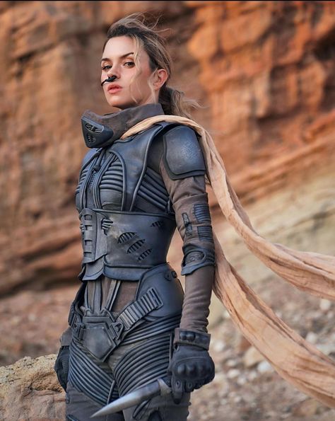 Dune Cosplay, Dune Film, Dune Art, Apocalyptic Fashion, Futuristic Fashion, Fete Halloween, Film Serie, Halloween Cosplay, Outfits Aesthetic