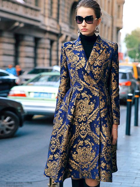 Shop Multicolor V Neck Long Sleeve Jacquard Coat online. SheIn offers Multicolor V Neck Long Sleeve Jacquard Coat & more to fit your fashionable needs. Mode Batik, Jacquard Coat, Maxi Coat, Printed Maxi, Blue And Gold, Coat Fashion, Style Elegant, Coat Dress, Women Style