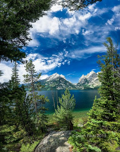 Jenny Lake in Grand Teton National Park, Wyoming; photo by dfikar Jenny Lake, Build Character, Landscape Photography Tips, Pretty Landscapes, Alam Yang Indah, Beautiful Places To Travel, Nature Aesthetic, Nature Scenes, Beautiful Scenery