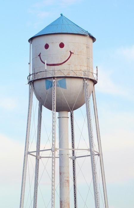 Roadside America, Wind Mills, Grain Silo, Old Windmills, Water Towers, Scenic Wallpaper, Grand Forks, Beauty Water, Candle In The Wind