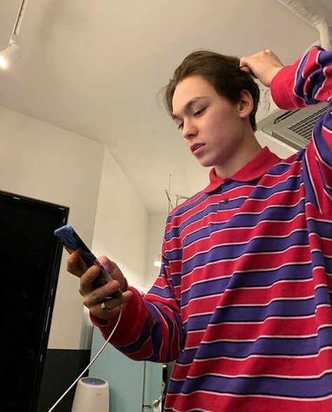 [17] Vernon<<svt Vlive weverse goingsvt Seventeen Vernon Boyfriend Material, Vernon Boyfriend, Vernon Hansol, Choi Hansol, Vernon Seventeen, Seventeen Jun, Seventeen Wallpapers, Boyfriend Material, Seventeen