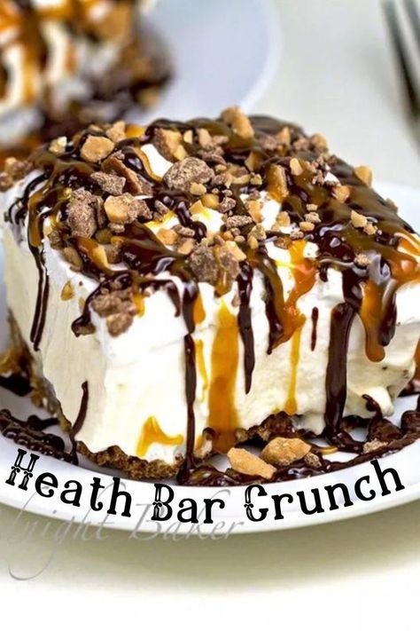 Heath Bar Pie, Heath Desserts, Heath Bar Dessert, Heath Bar Cake, Heath Bar, Mothers Day Desserts, Heath Bars, Layered Desserts, Ice Cream Desserts