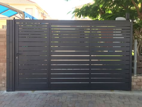 Inspiration Gallery – Mulholland Brand Black Fence Ideas, Yard Divider, Carport Gate, Terrace Railings, Flash Door, Aluminum Fencing, Home Gate Design, Fence Gate Design, Home Gate