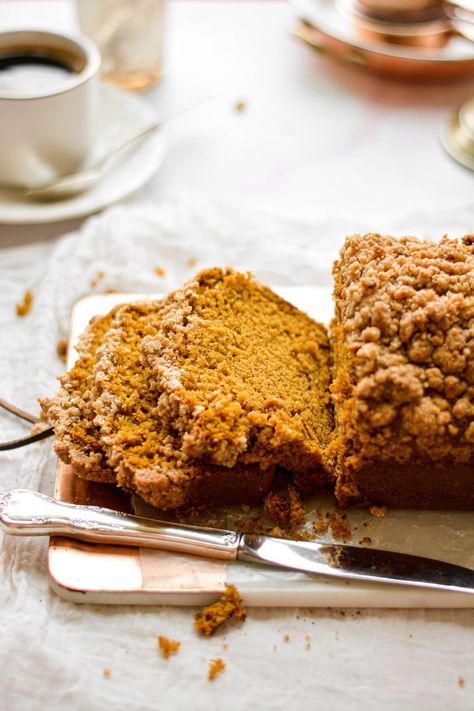 High Altitude Baking, Pumpkin Coffee Cakes, Pumpkin Chocolate Chip Muffins, Pumpkin Chocolate Chip Cookies, Pumpkin Coffee, Pumpkin Bread Recipe, Crunchy Pecans, Pumpkin Chocolate Chips, Crumb Topping