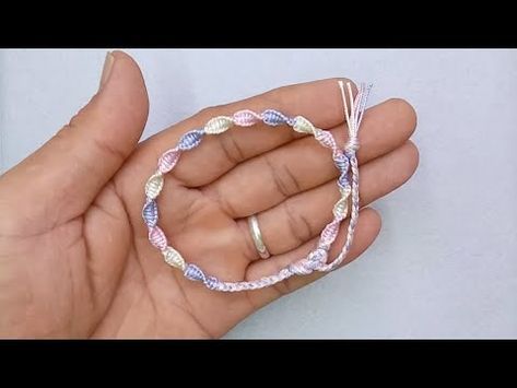 3 Colors Spiral Knot Macrame Bracelet - YouTube Spiral Knot Bracelet, Spiral Knot Macrame, Diy Macrame Bracelet, Spiral Knot, Knot Macrame, Macrame Bracelet Tutorial, Macrame Bracelet Diy, Bracelet Easy, Diy Macrame