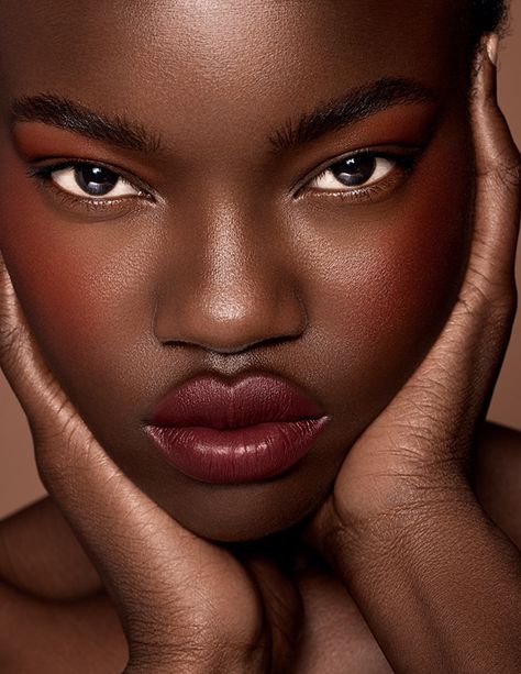 Lipstick Portrait Photography, Make Up Photo Product, Beauty Photography Makeup, Faces Female, African American Women Hairstyles, Beginner Makeup, Hebrew Israelite, Beauty Makeup Photography, Face Girl