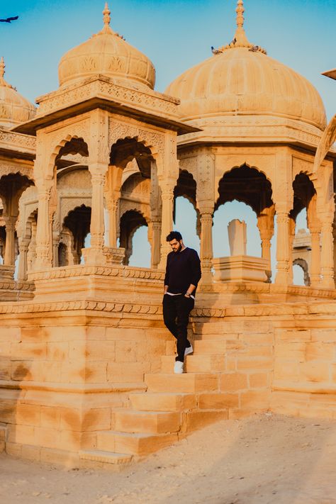 Rajasthan Photography People, Photos In Rajasthan, Jaipur Photography Poses Men, Jaisalmer Couple Photoshoot, Gadisar Lake Jaisalmer, Hampi Photography Poses, Rajasthan Photoshoot Ideas, Jaisalmer Photography Poses, Rajasthan Poses