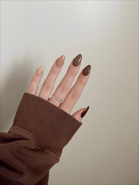 Tan Nail Designs, Ongles Beiges, Tan Nails, Brown Acrylic Nails, Brown Nails Design, Simple Fall Nails, Beige Nails, Simple Gel Nails, Casual Nails