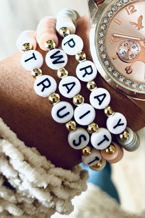 Friendship Bracelet Length Chart, Bracelet Stack Inspiration, Polymer Bead Bracelets Ideas, Faith Beaded Bracelets, Clay Bead Bracelet Stack Ideas, Fun Clay Bead Bracelet Ideas, Aesthetic Bead Bracelet Ideas, Clay Bead Earrings Ideas, Inspiring Bracelets