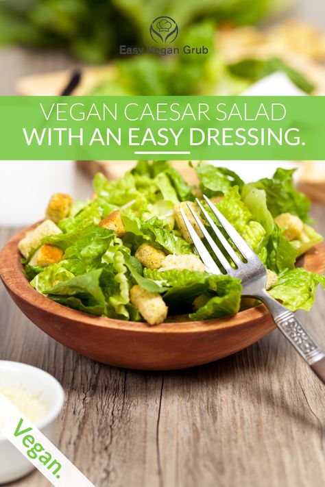 Vegan Caesar salad recipe, with a rich dressing, with zesty lemon, salty capers, aromatic garlic, warm pepper and rich cheese flavours. Chicken Caesar Salad Recipe, Homemade Caesar Salad Dressing, Vegan Caesar Salad, Healthy Vegan Dinner Recipes, Vegan Caesar, Healthy Vegan Dinner, Leafy Salad, Vegetarian Soup Recipes, Caesar Salad Recipe