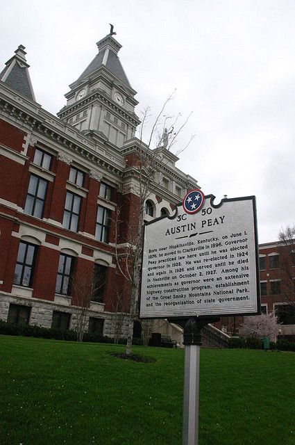 Austin Peay State University- Clarksville, Tennessee....my first year of college in 1989 College Images, Tennessee Style, Tennessee Living, College Image, Land Between The Lakes, Austin Peay State University, Clarksville Tennessee, First Year Of College, State Of Tennessee