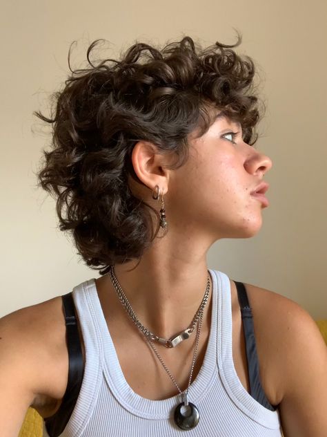 Curly Half Shaved Hair, Curly Hairstyles Masculine Women, Curly Hairstyles With Undercut, Short Hair Curly Women, Curly Haircuts Short Natural Curls, Womens Short Curly Hair, Wolf Pixie Haircut, Short Curly Wolf Cuts, Perm Ideas For Short Hair