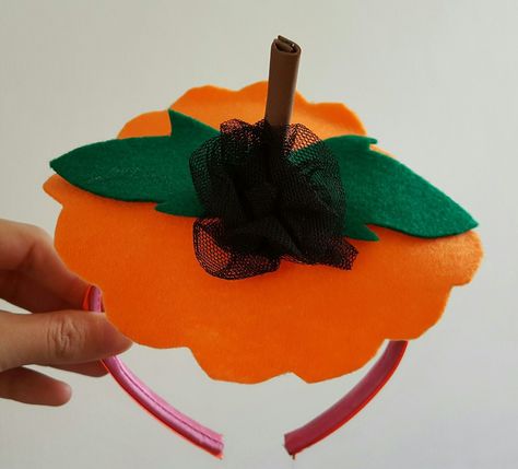 Pumpkin Costume Headband, Diy Pumpkin Hat For Costume, Diy Pumpkin Stem Headband, Pumpkin Headband Diy, Homemade Pumpkin Costume, Pumpkin Costume Women's Diy, Pumpkin Custome Halloween, Diy Pumpkin Costume Kids, Diy Pumpkin Costume Toddler