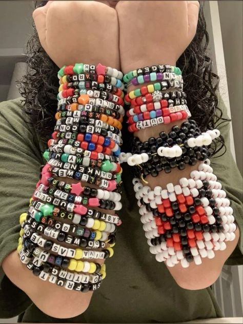 Metalhead Bracelets, Slipknot Kandi, Punk Kandi, Kandi Core, Kandi Cuff Ideas, World Of Wearable Art, Kandi Cuffs, Dead Kennedys, Kandi Kid