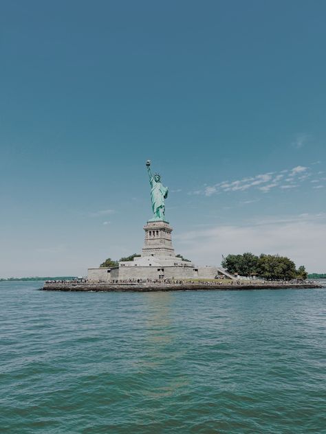 Ellis Island Aesthetic, Travel Plane, New York City Aesthetic, Liberty Island, Nyc Baby, Liminal Space, Ellis Island, Dream Places, Nyc Trip