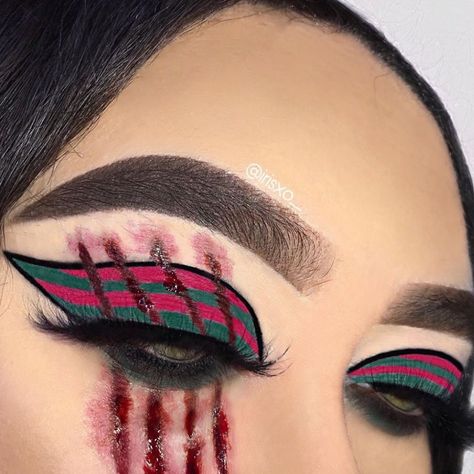 Jeffree Star Cosmetics on Instagram: “It's nightmare on Elm street and guess who's playing Freddy 🔪 We are in love with this look @irisxo__ created using #velourliquidlipstick…” Halloween Eyeliner, Freddy Krueger Costume, Eyeliner For Hooded Eyes, Street Makeup, Easy Diy Halloween Decorations, Halloween Eye Makeup, Halloween Eyes, Halloween Make Up, Jeffree Star Cosmetics