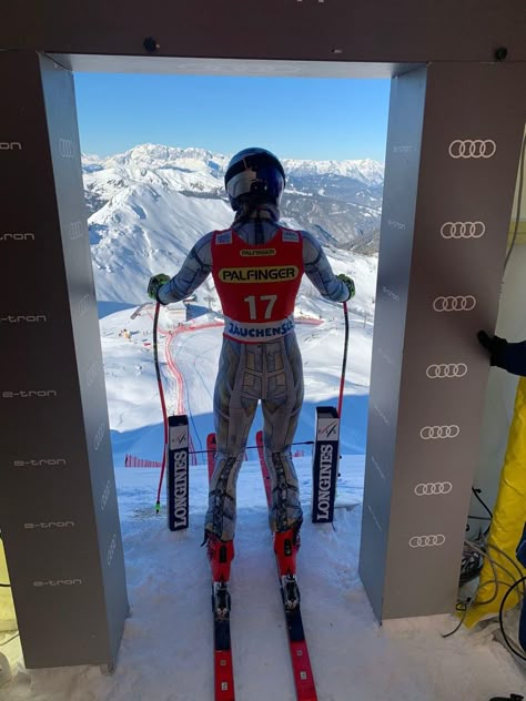 Alpine Skiing Racing, Ski Racing Aesthetic, Foto Sci, Ski Racing Suit, Skier Girl, Ski Girls, Ski Pics, Ski Pictures, Slalom Skiing