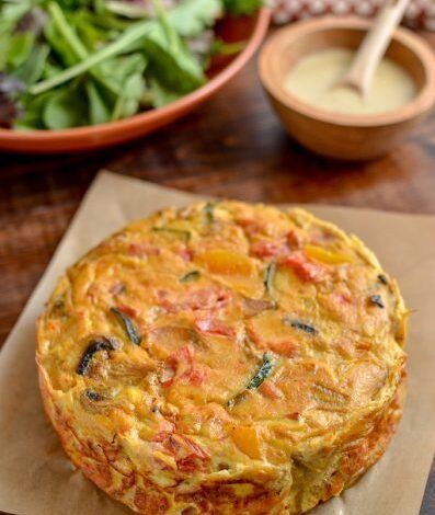 Dairy Free Quiche, Dairy Free Quiche Recipes, Veggie Quiche Recipes, Quiche Crustless, Frozen Hash Browns, Veggie Quiche, Dairy Free Cooking, Vegetable Quiche, Ww Breakfast