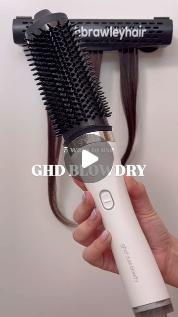 Blow Dryer Brush Tutorial, Blow Dry Tutorial, Blow Dry Hair Straight, Wet Hairstyles, Futuristic Hair, Greek Hair, Pro Hair, Blow Dry Brush, Hair Dryer Brush