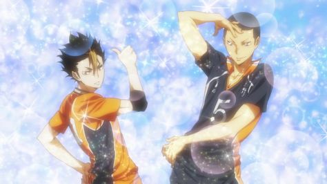 Nishinoya and Tanaka Haikyuu Gif, Fall Anime, Nishinoya Yuu, Volleyball Anime, Haikyuu Karasuno, Shōnen Manga, Anime Screenshots, Manga Boy, Sports Anime