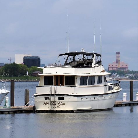 Hunter Douglas Silhouette, Hatteras Yachts, L Shaped Bench, Built In Vanity, Built In Dresser, Detroit Diesel, New Bedford, Hunter Douglas, Fresh Water Tank