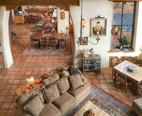 Silverking — Classic New Mexico Homes Southwestern Interior Design, Mexican Haciendas, Southwest House Plans, Mexico Homes, Southwestern Interior, Southwest Style Home, Hacienda Decor, Southwest House, Tuscan Style Homes